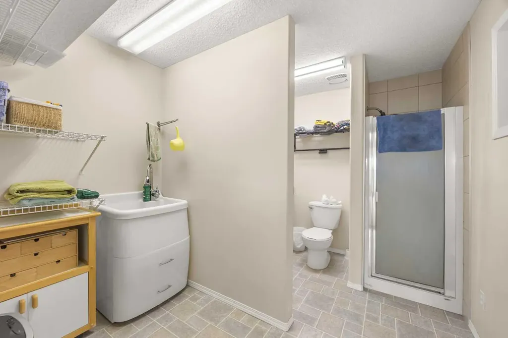 35 Covepark Place NE Calgary AB T3K 5Z8