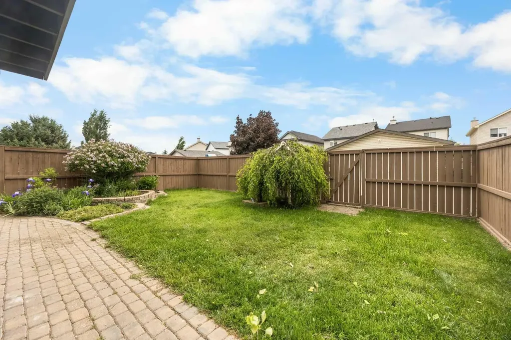 35 Covepark Place NE Calgary AB T3K 5Z8