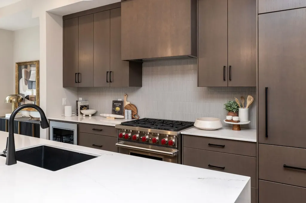 150 Lebel Crescent NW Calgary AB T3B 6S7