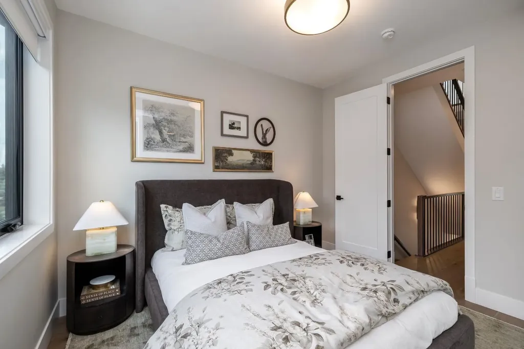 150 Lebel Crescent NW Calgary AB T3B 6S7
