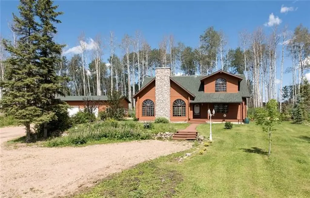 176 Saprae Crescent Saprae Creek AB T9H 5B4