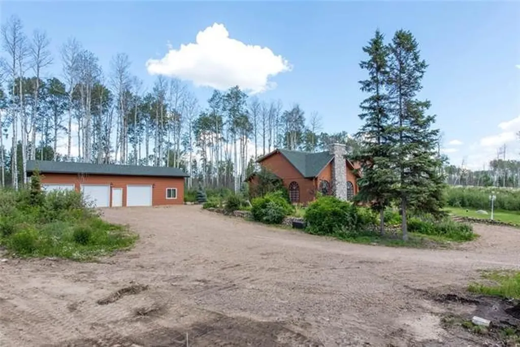 176 Saprae Crescent Saprae Creek AB T9H 5B4