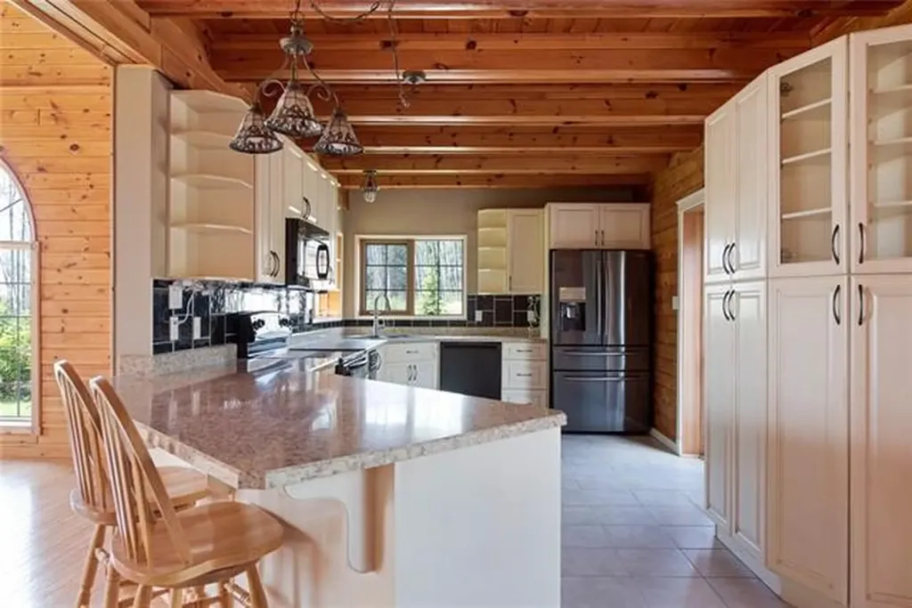 176 Saprae Crescent Saprae Creek AB T9H 5B4
