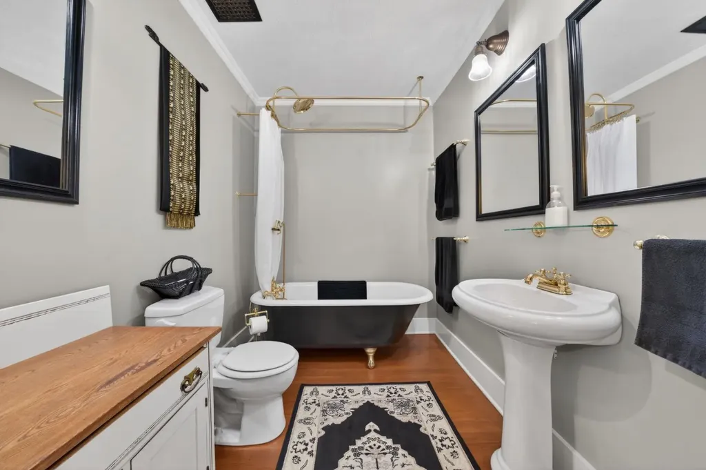 3818 Elbow Drive SW Calgary AB T2S2J8