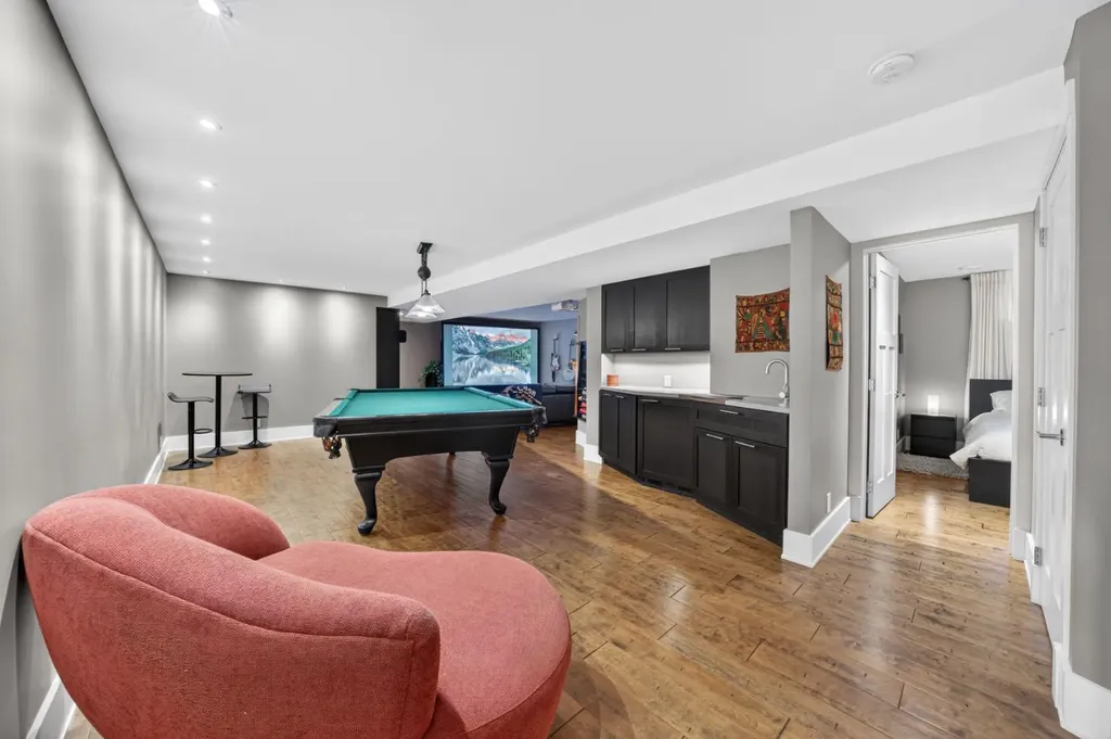 3818 Elbow Drive SW Calgary AB T2S2J8