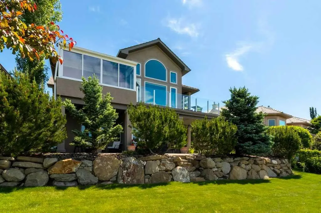 124 Gleneagles Estates Lane Cochrane AB T4C 2H7