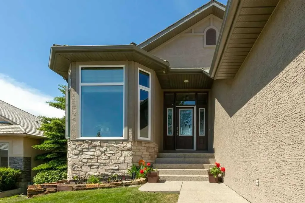 124 Gleneagles Estates Lane Cochrane AB T4C 2H7