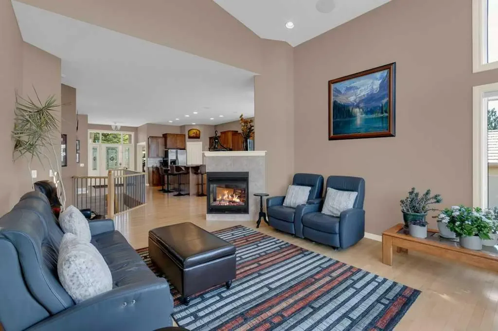 124 Gleneagles Estates Lane Cochrane AB T4C 2H7