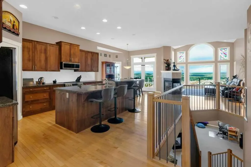 124 Gleneagles Estates Lane Cochrane AB T4C 2H7