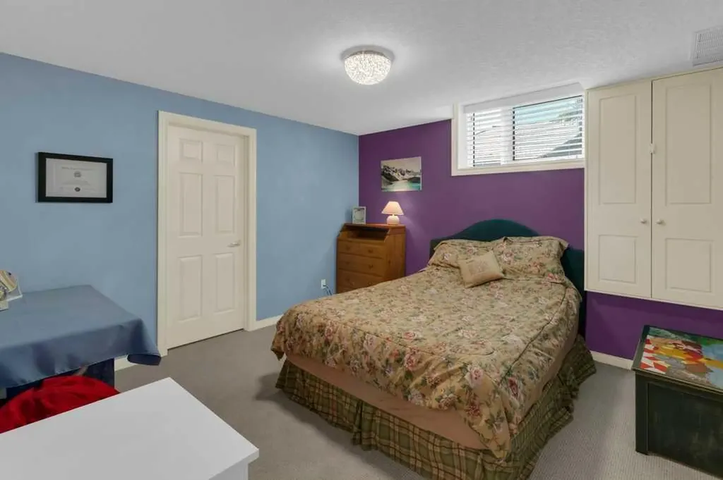 124 Gleneagles Estates Lane Cochrane AB T4C 2H7