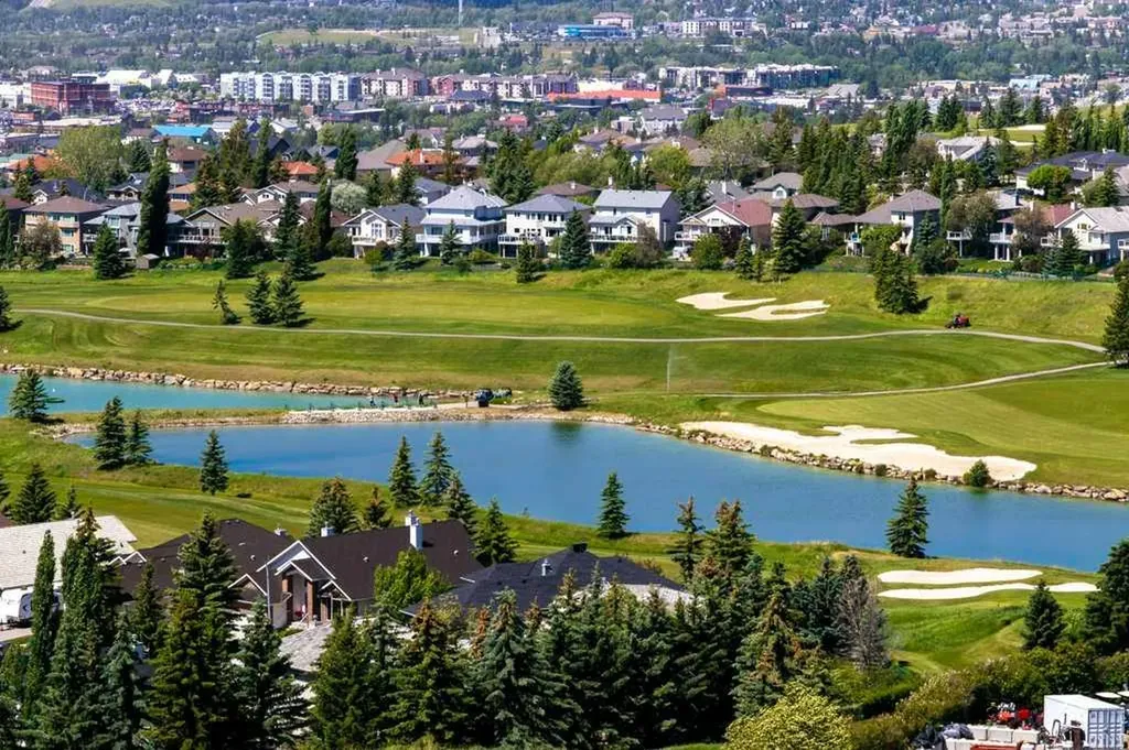 124 Gleneagles Estates Lane Cochrane AB T4C 2H7