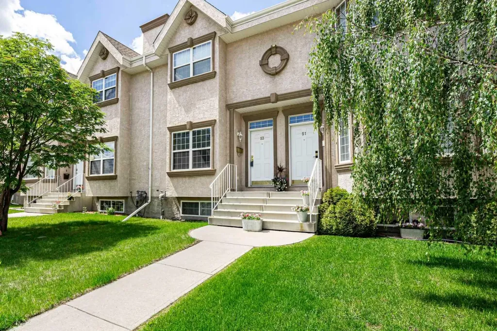 53 Adams Close Red Deer AB T4R 2W4