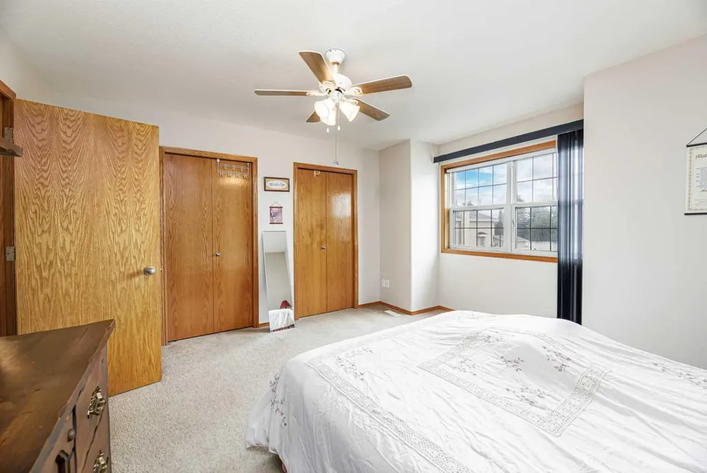 53 Adams Close Red Deer AB T4R 2W4