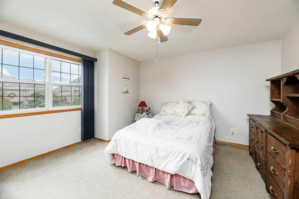53 Adams Close Red Deer AB T4R 2W4