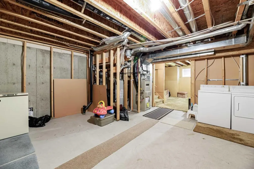 53 Adams Close Red Deer AB T4R 2W4