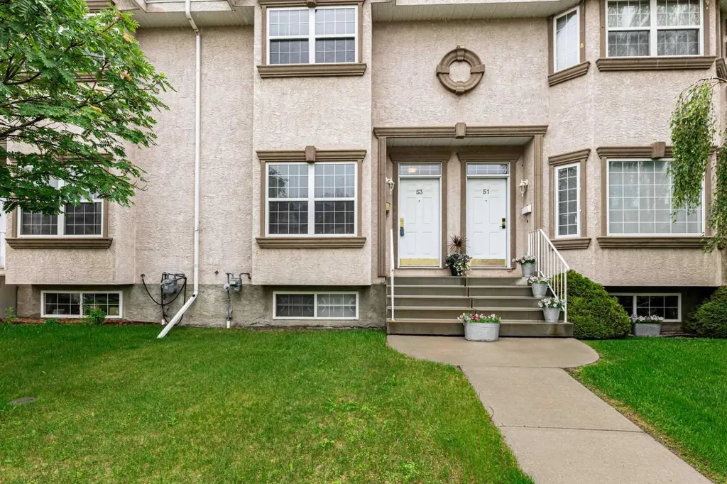 53 Adams Close Red Deer AB T4R 2W4