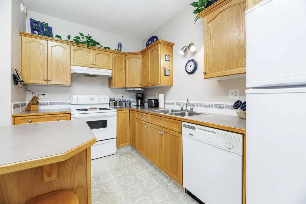 53 Adams Close Red Deer AB T4R 2W4