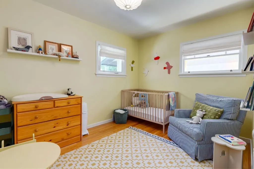 604 10 Avenue NE Calgary AB T2E 0X8