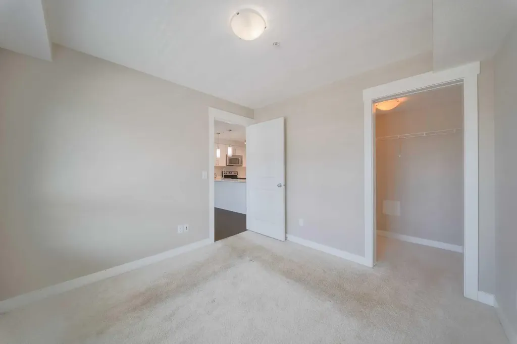 302 Skyview Ranch Drive NE Calgary AB T3N 0P5