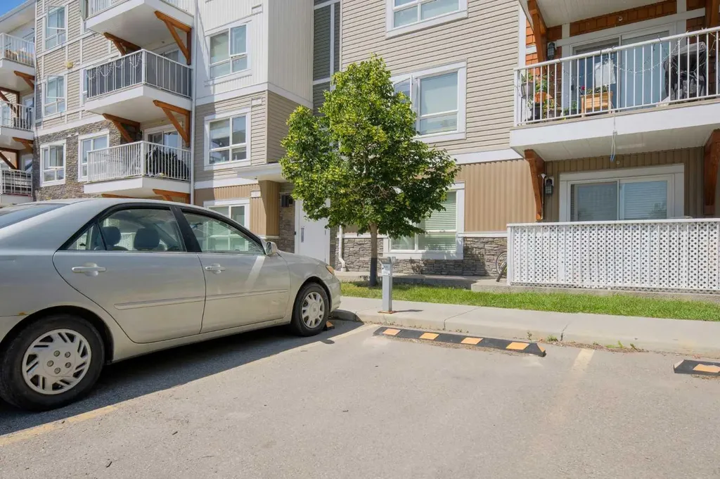 302 Skyview Ranch Drive NE Calgary AB T3N 0P5