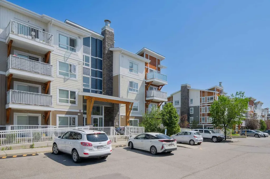 302 Skyview Ranch Drive NE Calgary AB T3N 0P5