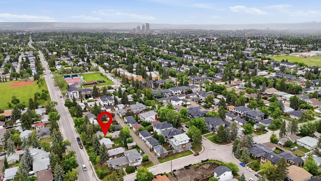 3732 45 Street SW Calgary AB T3E 3V4