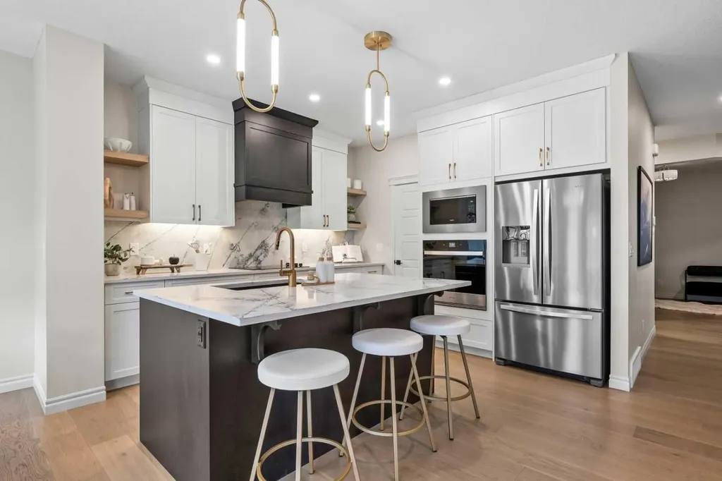 177 Mitchell Road NW Calgary AB T3R 2G8