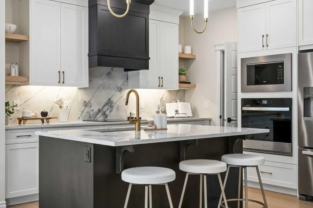 177 Mitchell Road NW Calgary AB T3R 2G8