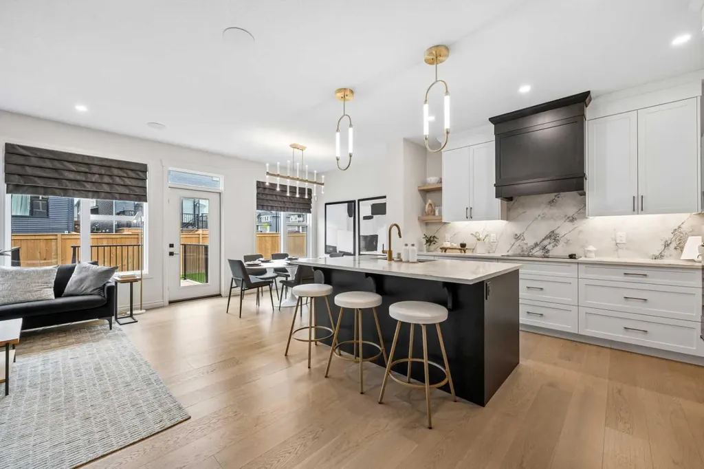 177 Mitchell Road NW Calgary AB T3R 2G8