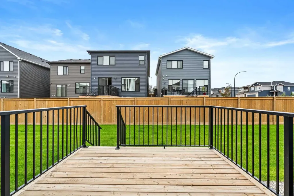 177 Mitchell Road NW Calgary AB T3R 2G8