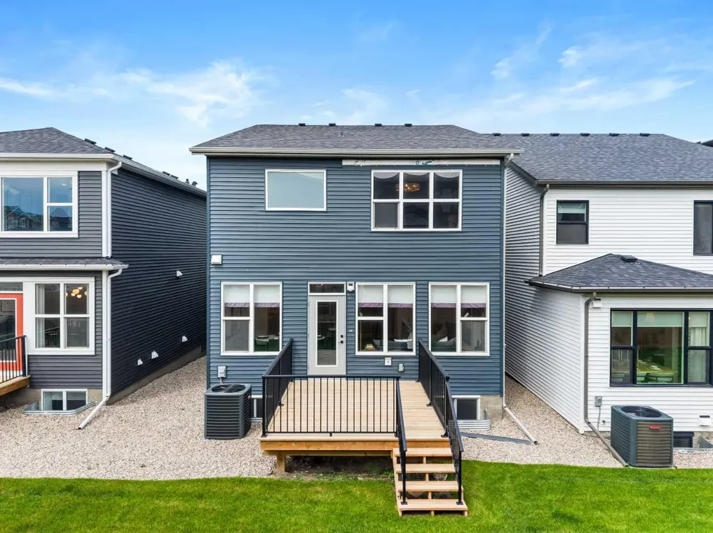 177 Mitchell Road NW Calgary AB T3R 2G8