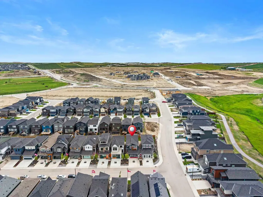 177 Mitchell Road NW Calgary AB T3R 2G8