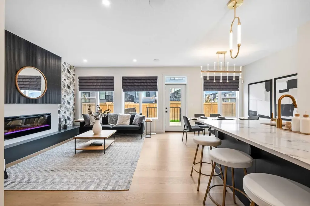 177 Mitchell Road NW Calgary AB T3R 2G8