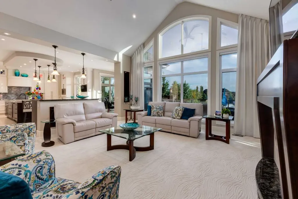 4 Ranche Drive Heritage Pointe AB T1S 4K1
