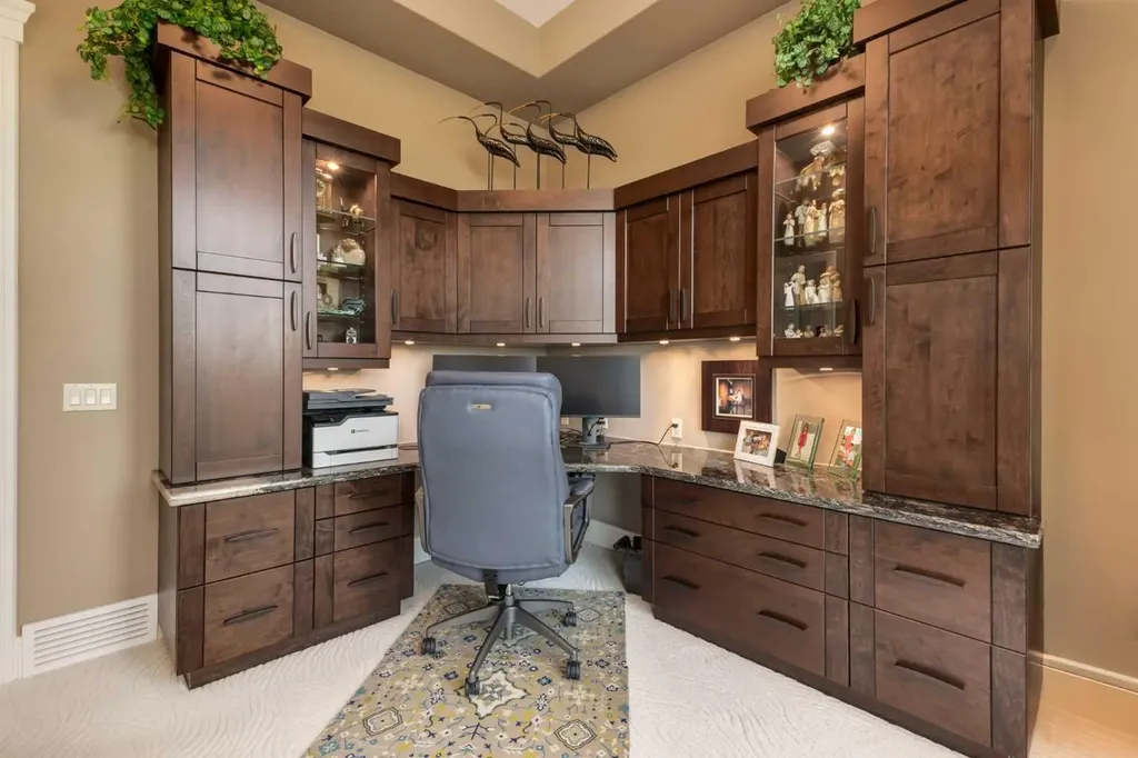 4 Ranche Drive Heritage Pointe AB T1S 4K1