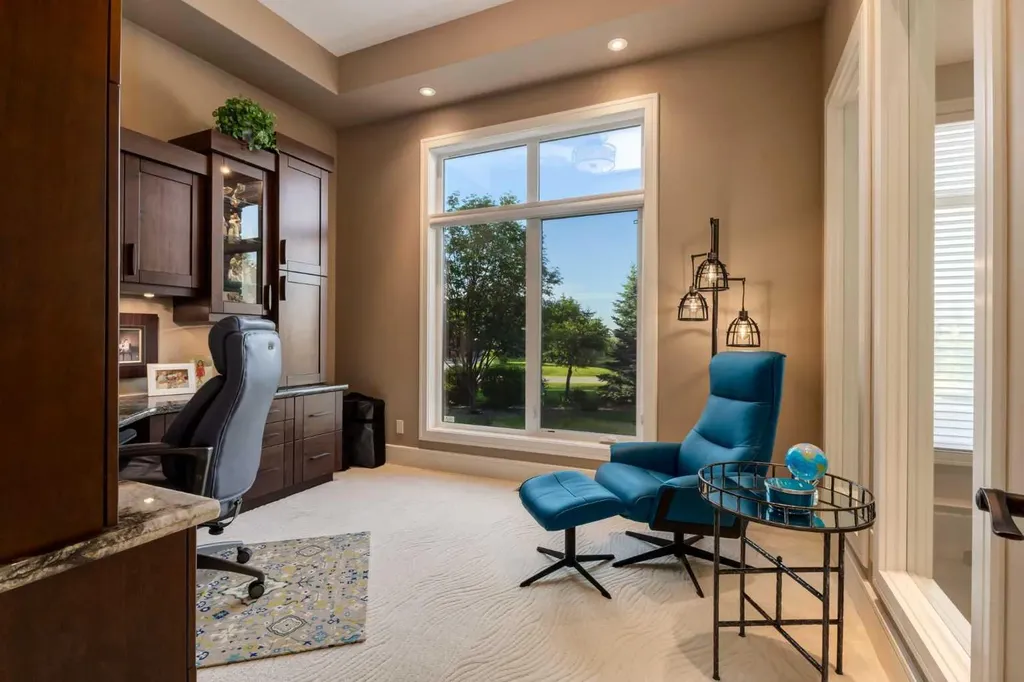 4 Ranche Drive Heritage Pointe AB T1S 4K1
