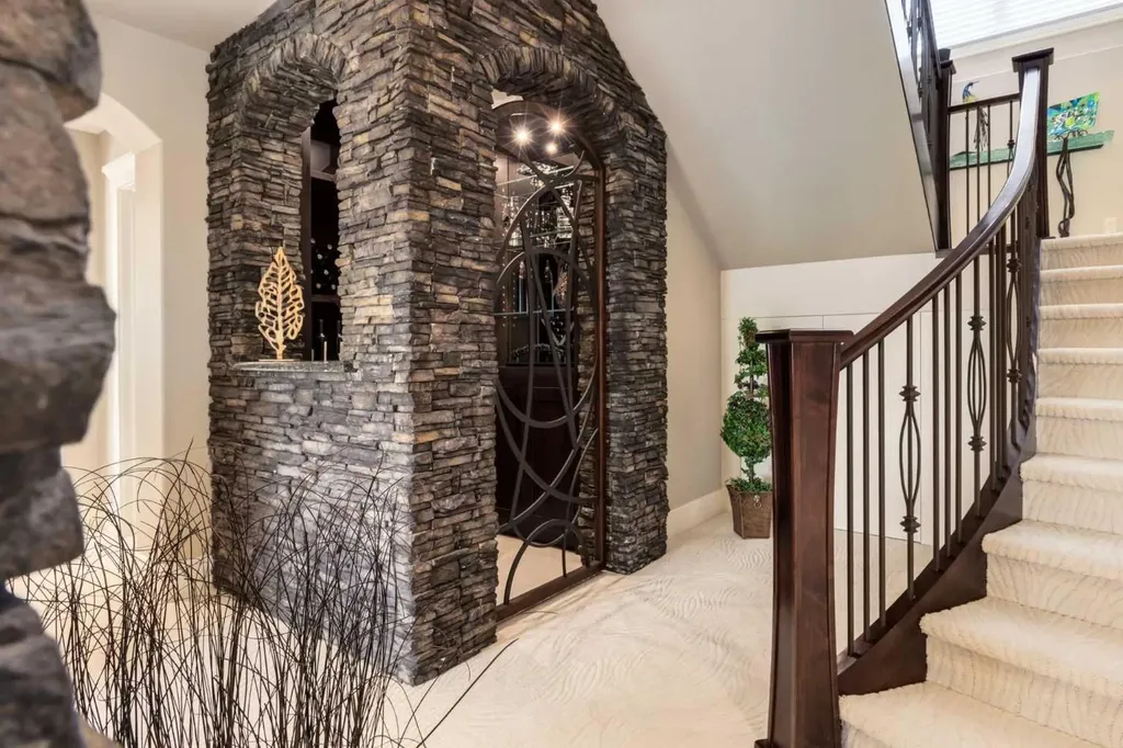 4 Ranche Drive Heritage Pointe AB T1S 4K1