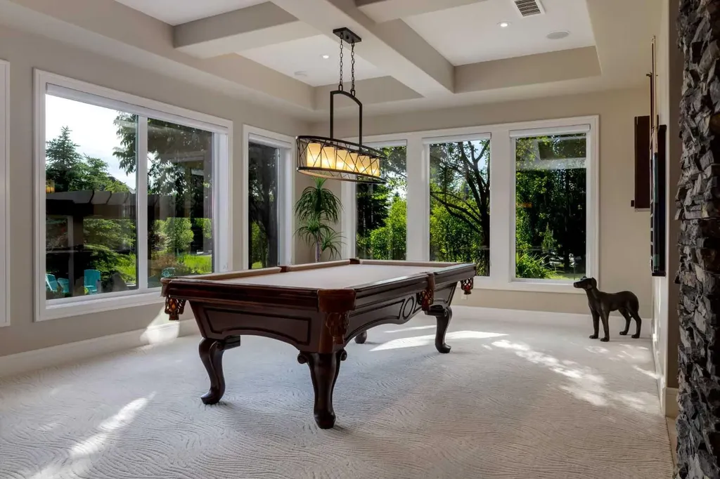 4 Ranche Drive Heritage Pointe AB T1S 4K1