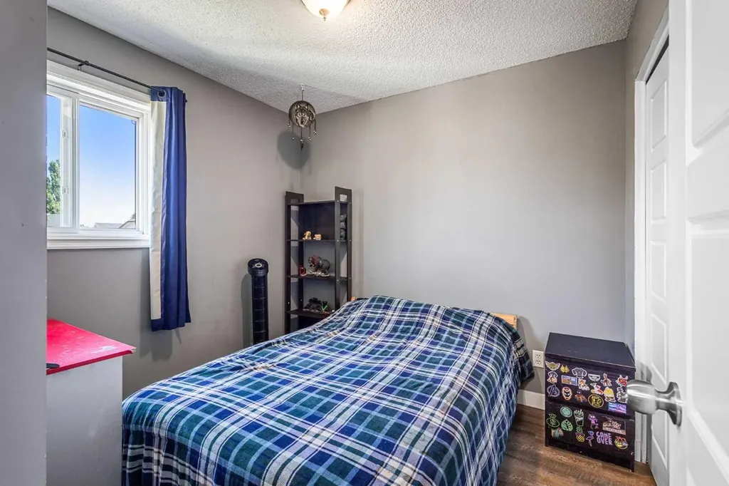149 Taradale Close NE Calgary AB T3J 3E7