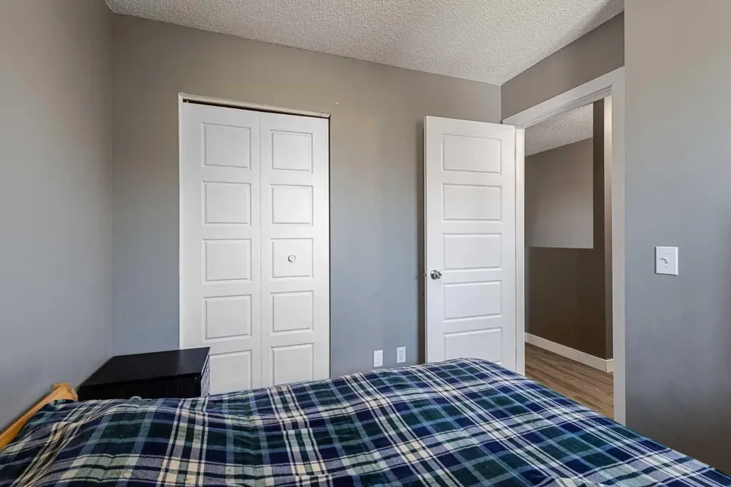 149 Taradale Close NE Calgary AB T3J 3E7