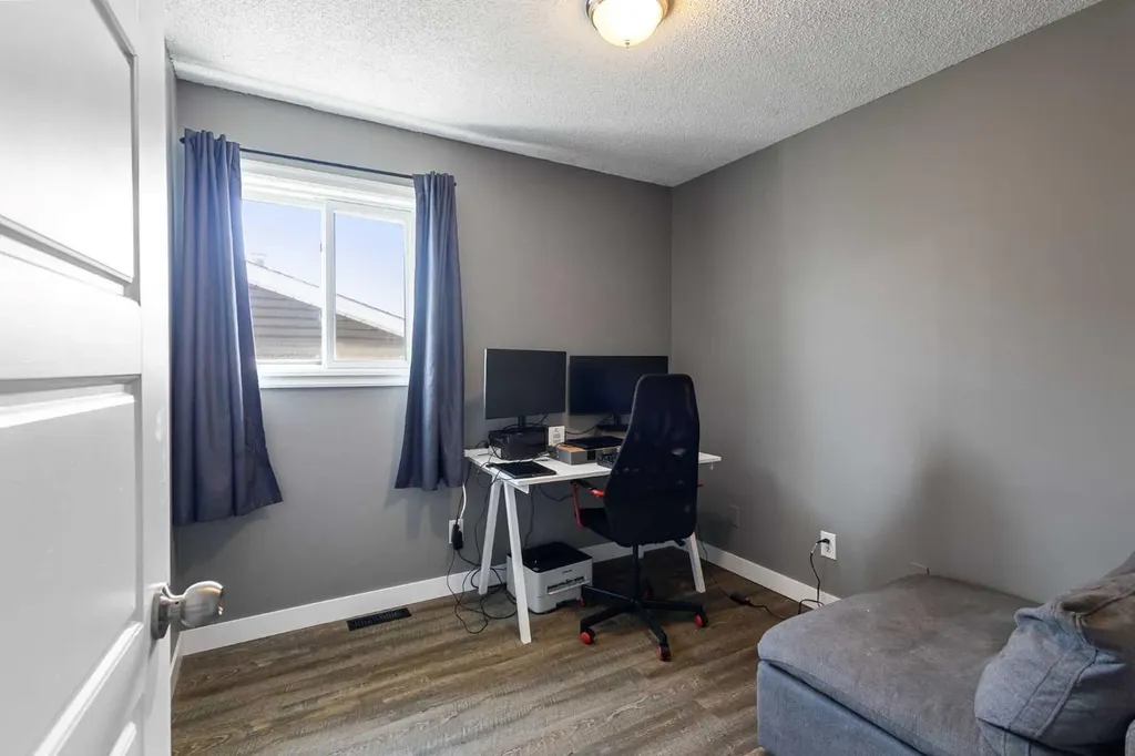 149 Taradale Close NE Calgary AB T3J 3E7