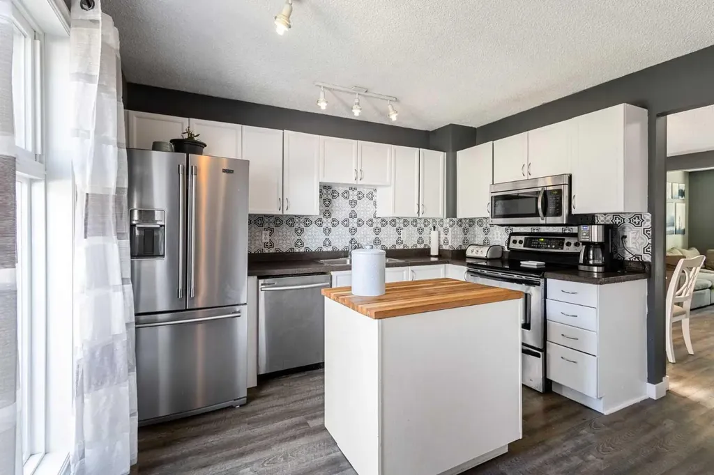 149 Taradale Close NE Calgary AB T3J 3E7