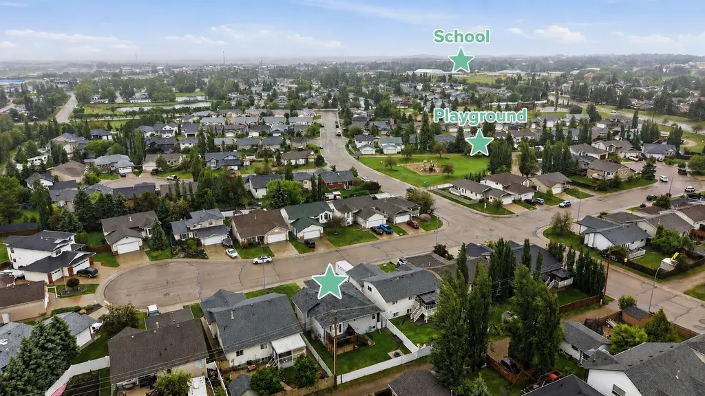 46 Livingston Close Lacombe AB T4L 2J3