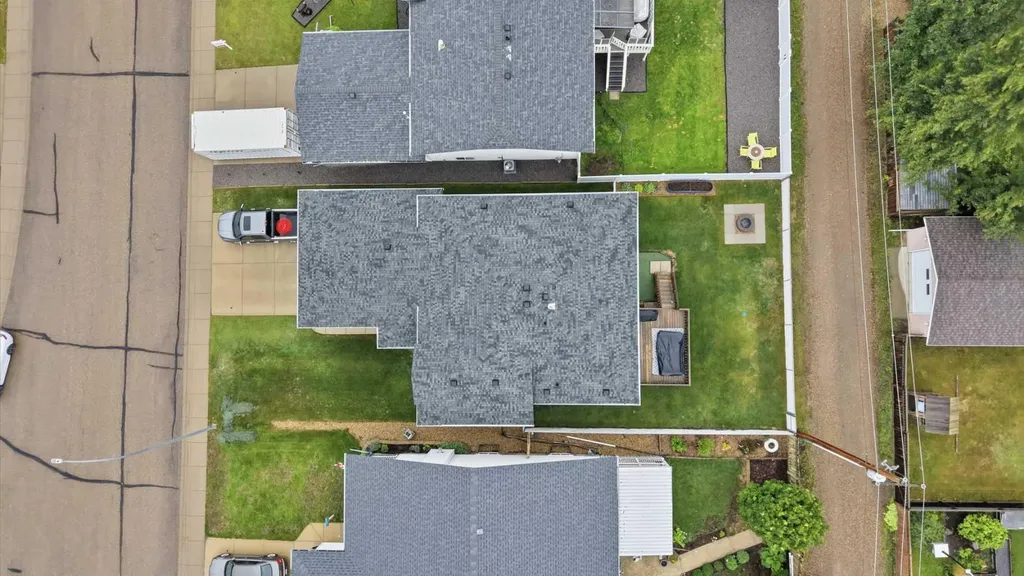 46 Livingston Close Lacombe AB T4L 2J3