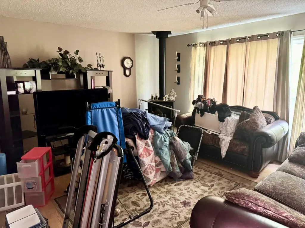 5013 4th Street Donnelly AB T0H 1G0