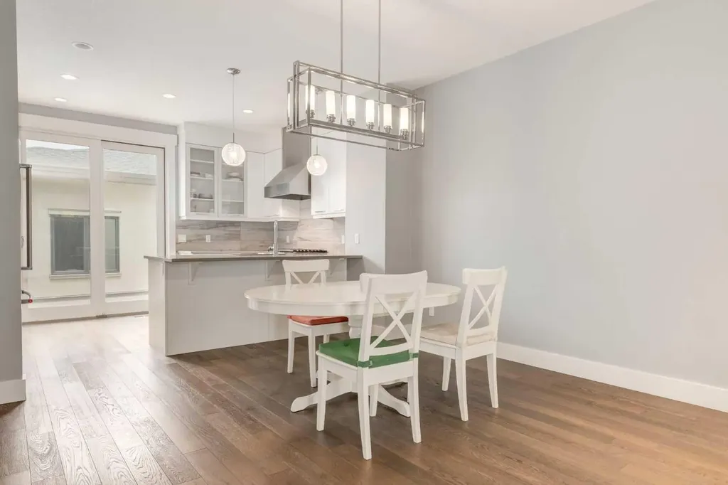 112 Burma Star Road SW Calgary AB T3E7Y4