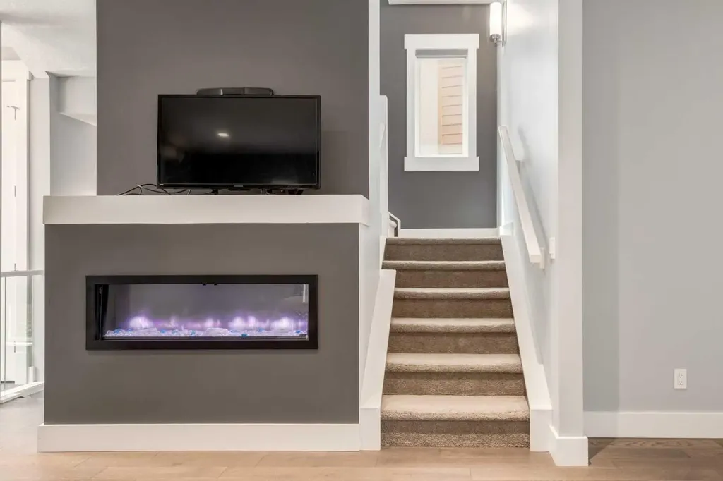 112 Burma Star Road SW Calgary AB T3E7Y4