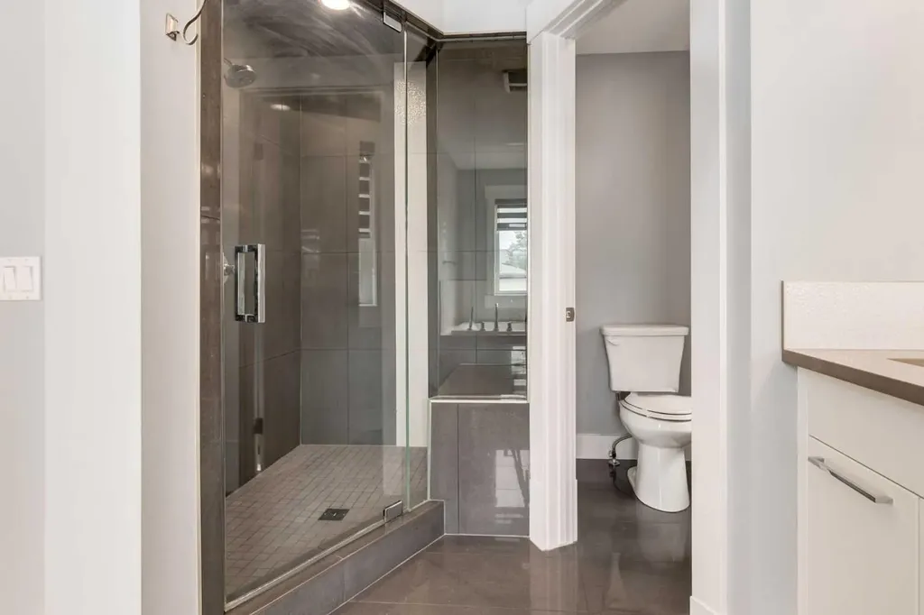 112 Burma Star Road SW Calgary AB T3E7Y4