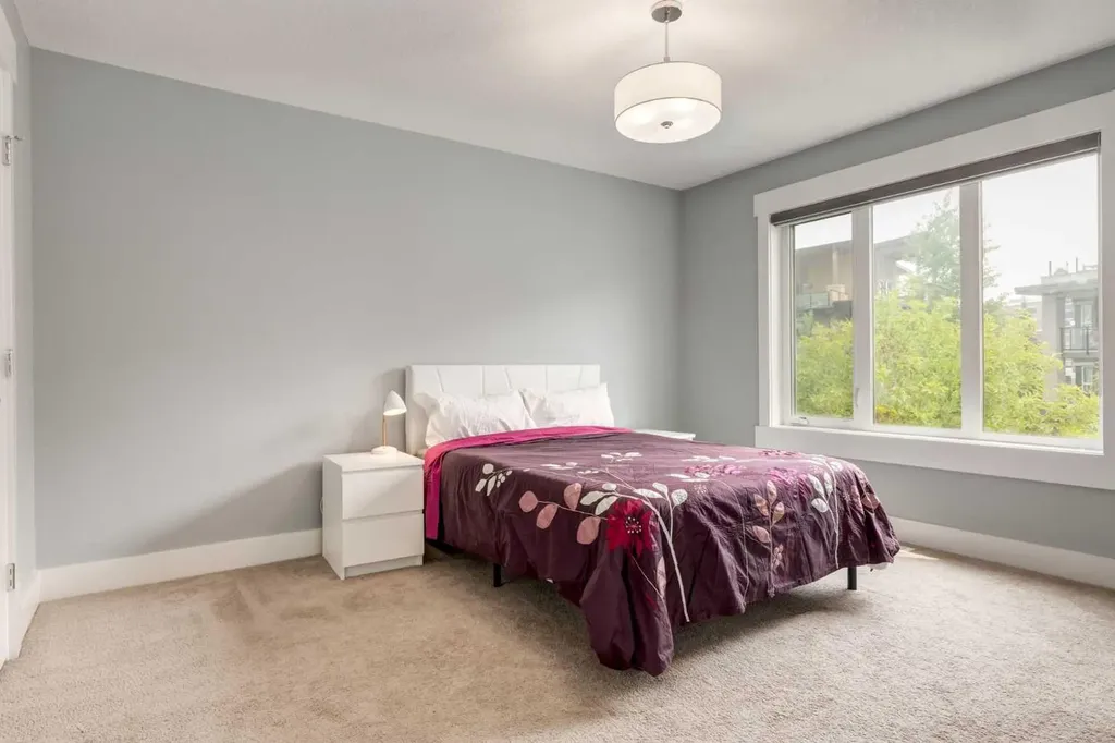 112 Burma Star Road SW Calgary AB T3E7Y4