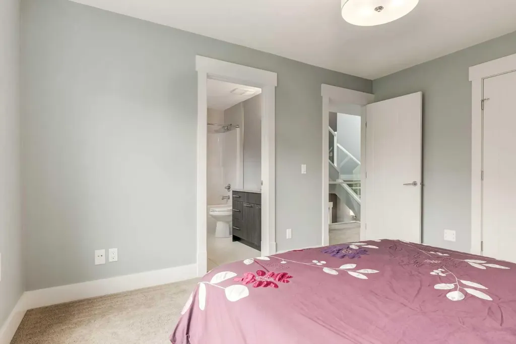 112 Burma Star Road SW Calgary AB T3E7Y4